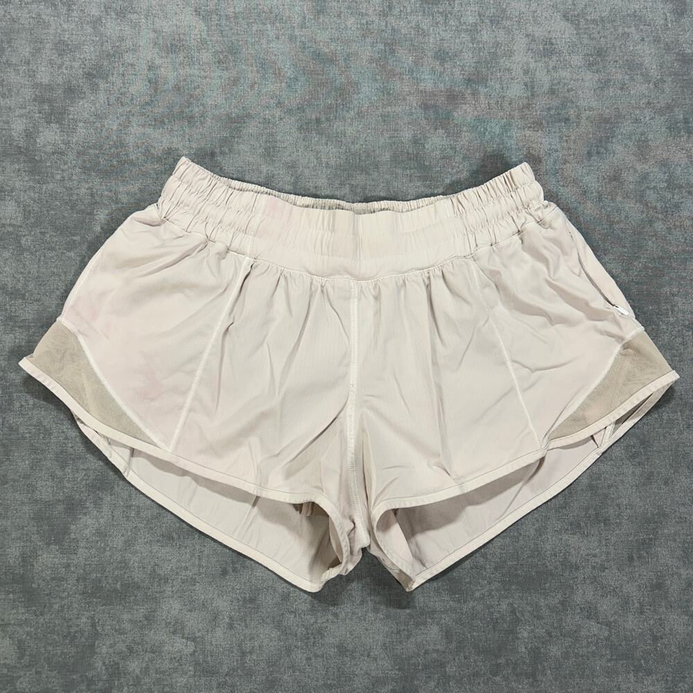 lululemon Hotty Hot Short 2.5" Womens 6 White Running Shorts Athletic